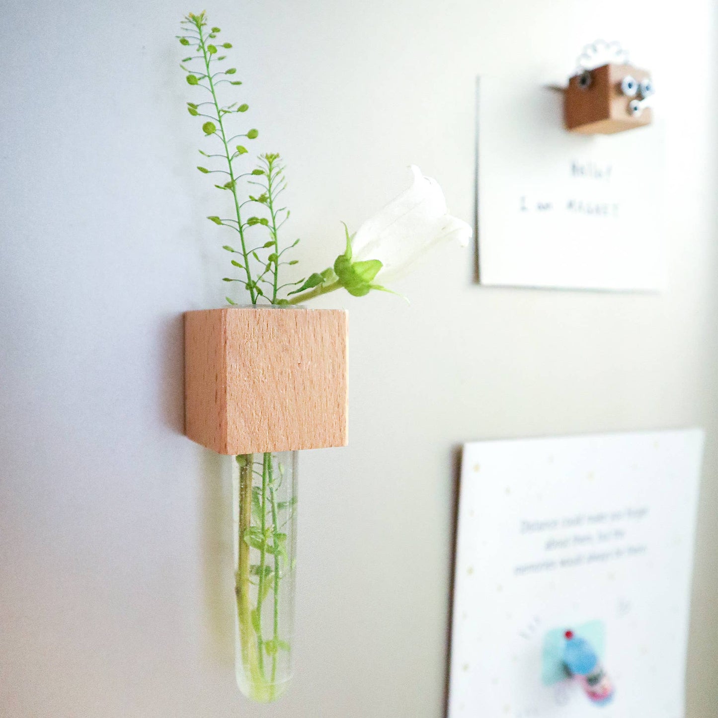 Mini Vase Magnet