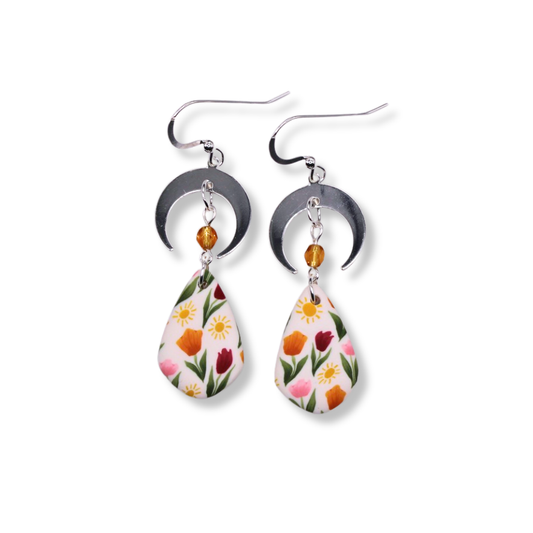 Tulips and Suns in Luna
